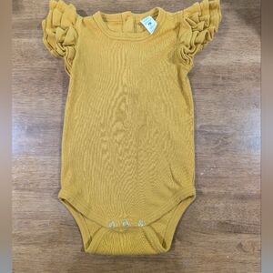 NWT Kate Quinn burnt sugar sleeveless triple ruffle bodysuit size 18-24 months